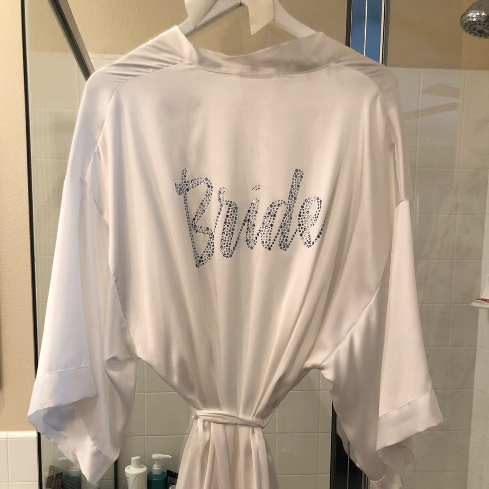 Victoria’s Secret Bridal Robe👰🏼